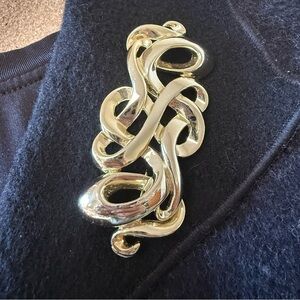 Vintage Signed AJC Large Gold Tone Ribbon Brooch Pin